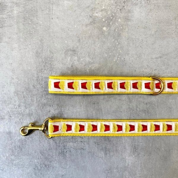 Hunni Fries //  Håndlavet hundeline med messingdetaljer (pommes frites)