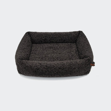 Cloud7 Sleepy // Eksklusiv hundeseng i teddy (curl chocolate)