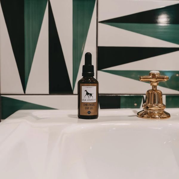 Lila Loves It // Øregel til hunde, hjælper mod ørekløre og infektion