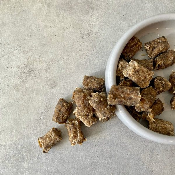 Rauh! Meatball Treat // Tørrede kødboller af oksekallun