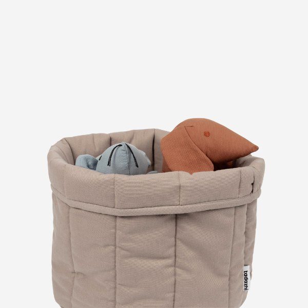 Tadazhi // Økologisk opbevaringskurv (mørk sand)