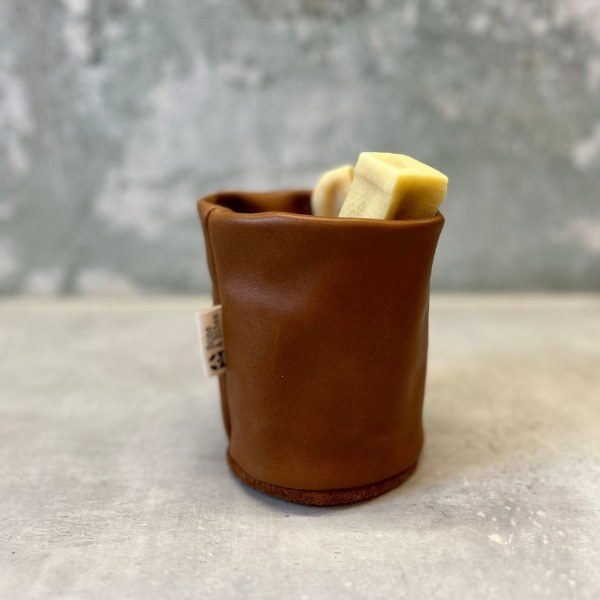 Bone and Bites, Kaja // Holder til småopbevaring i smukt læder