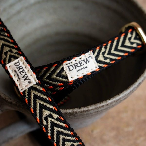 Drew's Dogwear Bright Orange // Justerbar y-sele (beige/orange)