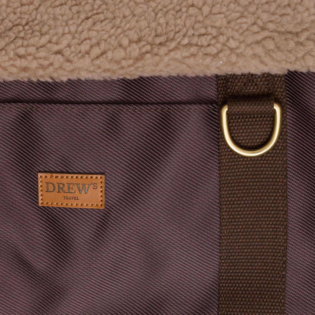 Drew's Dogwear Cali // Hundetaske med teddy inderfor