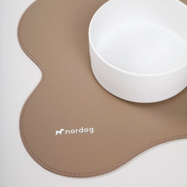 Nordog Placemat // Vandtæt underlag til hundeskåle (kakao)