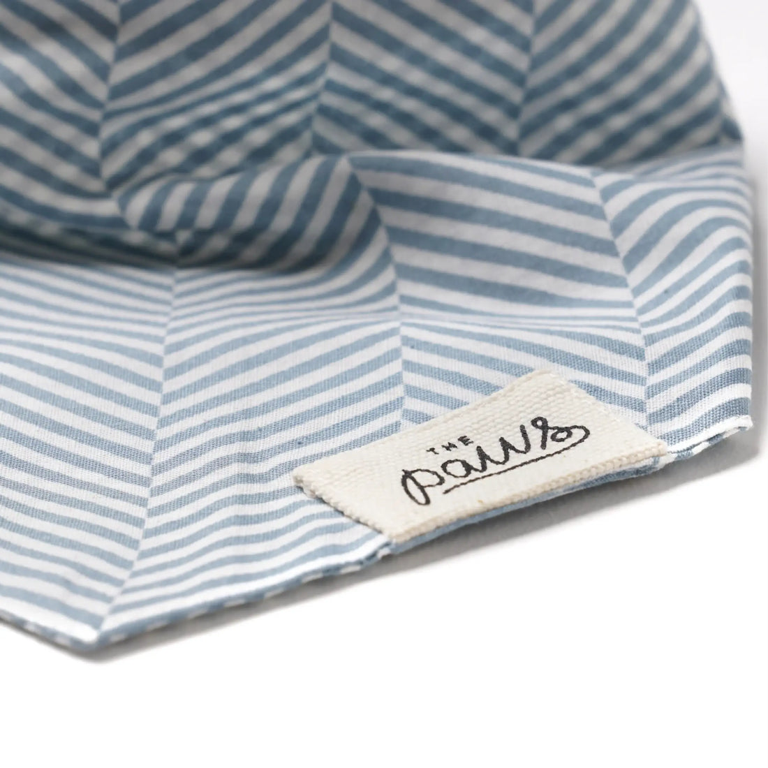 Breezy // Hundebandana med sildeben (lyseblå)