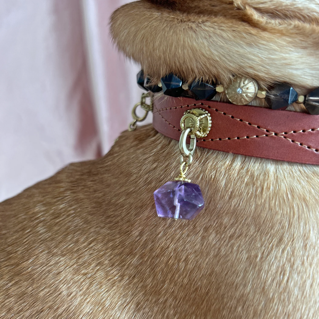 Unleash Cph Calm Charm - Amethyst Crystal // Vedhæng til hundehalsbånd