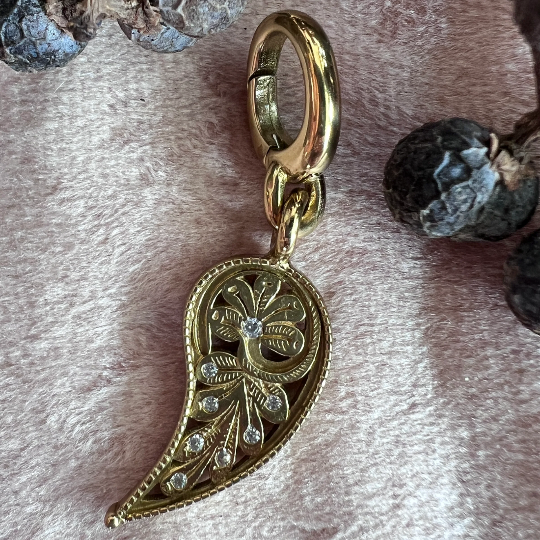 Unleash Cph Growth Charm - The Leaf // Vedhæng til hundehalsbånd