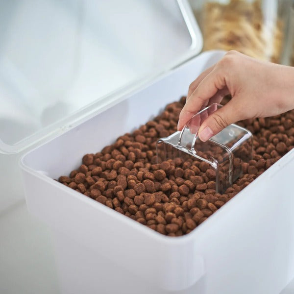 Yamazaki Tower 3,5 kg. // Lufttæt foderspand til hundefoder (hvid)