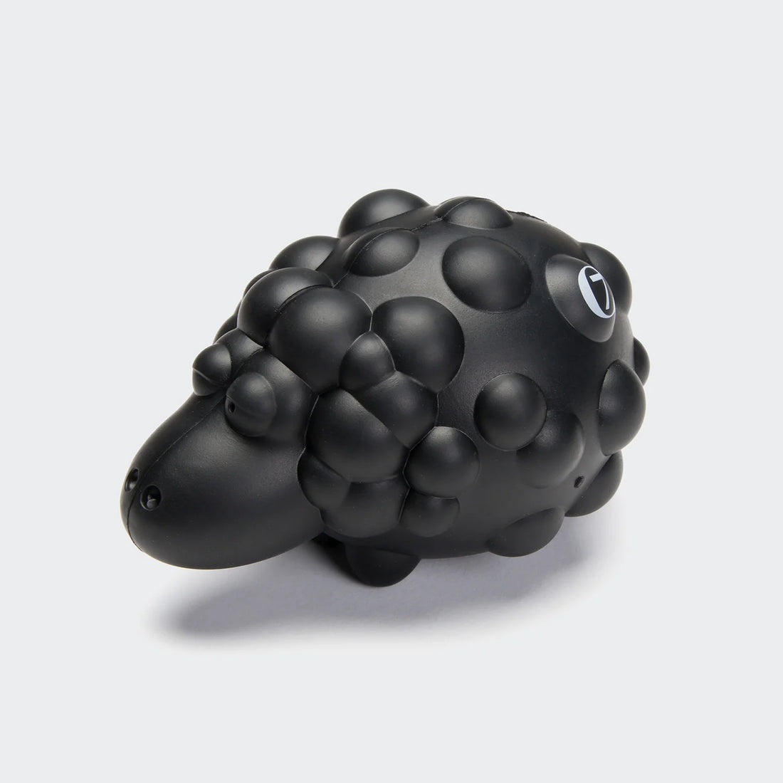 Cloud7 Meryl Sheep // Tygge- & kastelegetøj i naturgummi (sort)