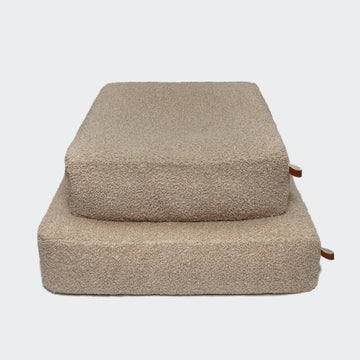 Cloud7 Cube // Luksus hundepude i eksklusivt design (curl cream)