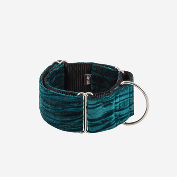 Martingale Brott Verdu // Collar in green velvet
