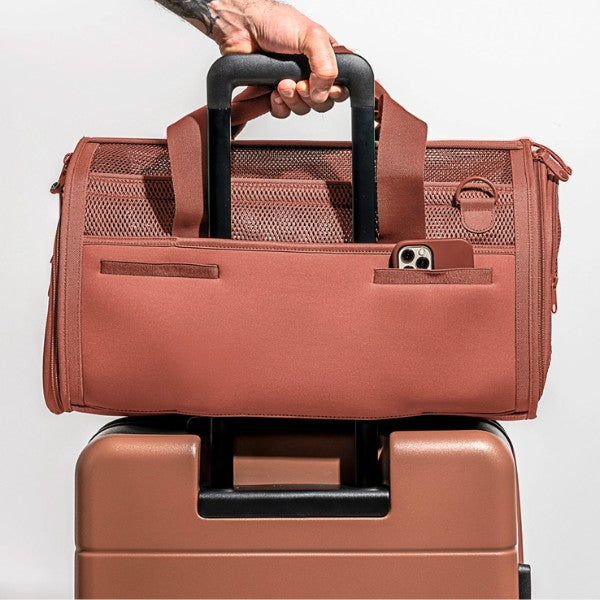 Wild One Air Carrier // Flytaske og rejseseng til hunde (cocoa)