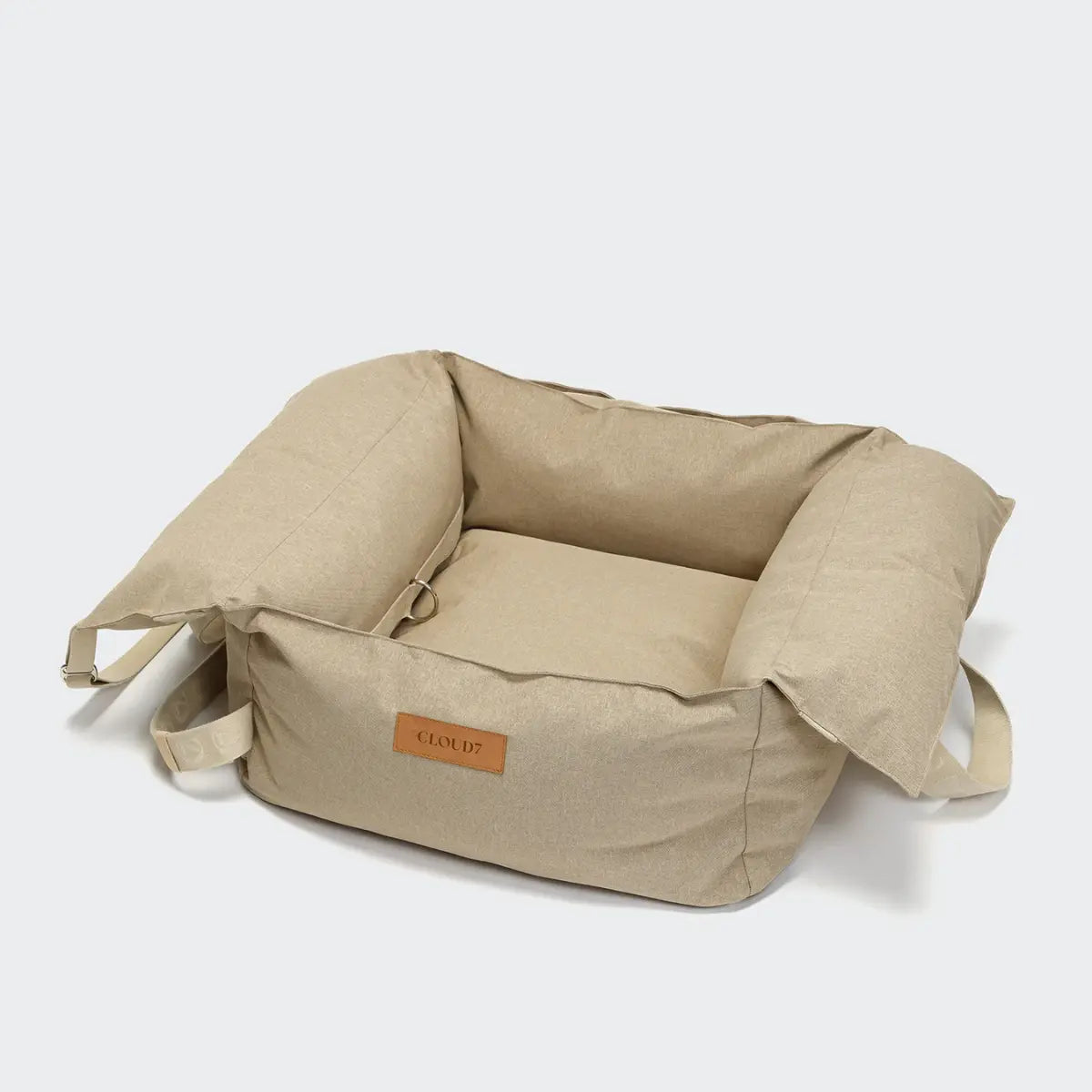 Cloud7 Getaway // Luxury Car Seat for Dogs (Sand)