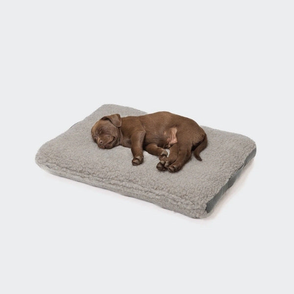 Cloud7 Siesta // Eksklusiv hundepude i blødt boucle uld (teddy)