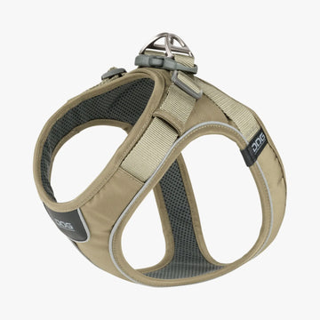 Dog Copenhagen Comfort Walk Go™// Let og justerbar step-in sele (desert dune)