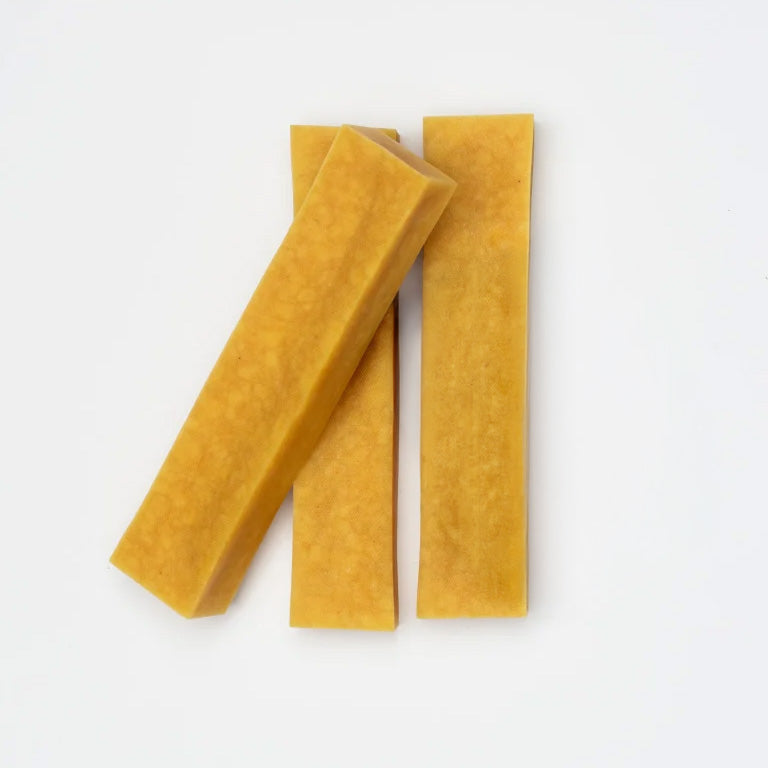 Dog Chew // Ostetyggesnack til hunde (gurkemeje)