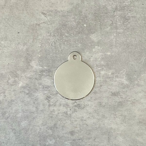 Dog tag // Standard round large (chrome)
