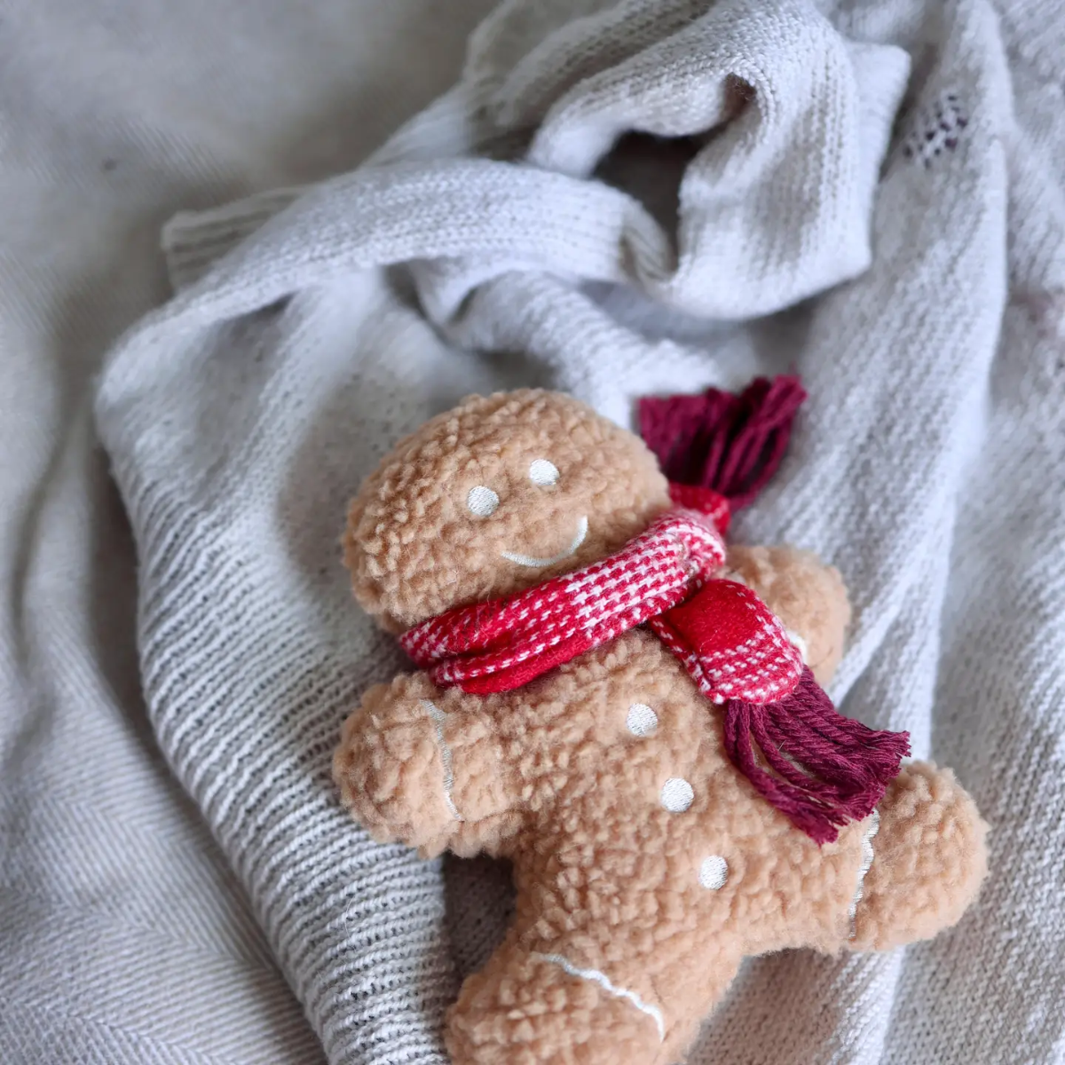 Lambwolf Mister Gingerbread // Christmas teddy bear with fun sounds