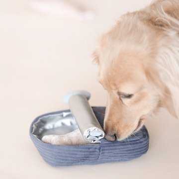 Lambwolf Sardines // Aktivitetslegetøj med 'piv'