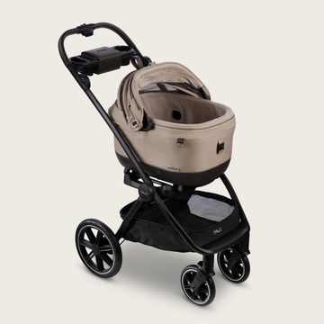Tavo Maeve™ Iso Wind + Roscoe™ Trek // Crash-testet bilsæde + klapvogn (fawn)