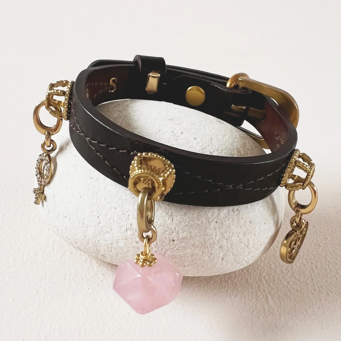 Unleash Cph Love Charm - Rose Quartz // Vedhæng til hundehalsbånd