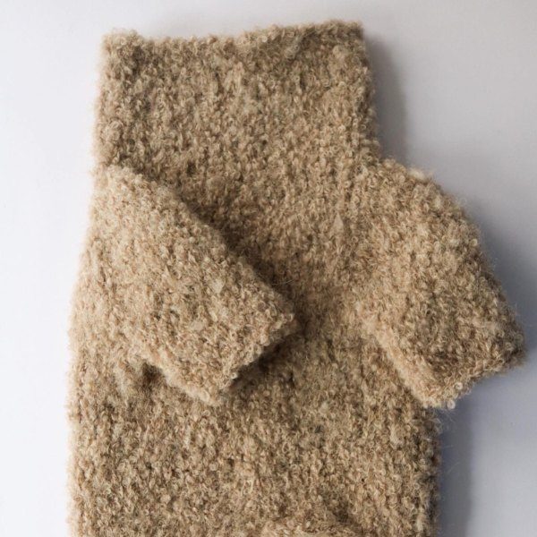 WEAR FIFI  Teddy Sweater //  Håndstrikket sweater i uld-bouclé (beige)