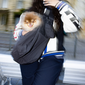 Weloca Carry Bag // Cross-body bæretaske til små hunde (sort)